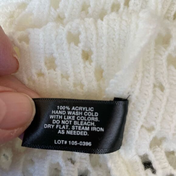 MIXIT WHITE OPEN WEAVE INFINITY SCARF WITH FRINGE - Picture 6 of 6